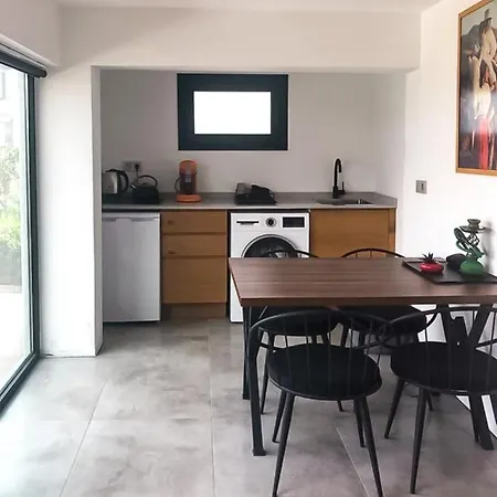 Villa 3 Bedroom With Great View Walking Distance To Marina *